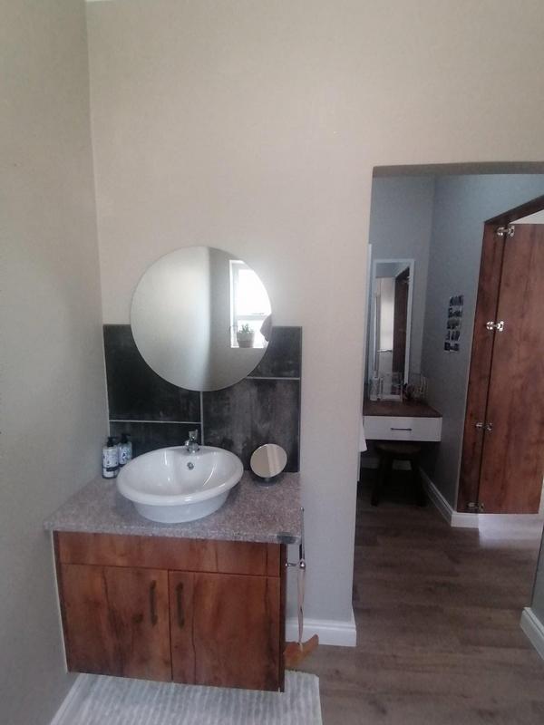 5 Bedroom Property for Sale in Monte Christo Western Cape